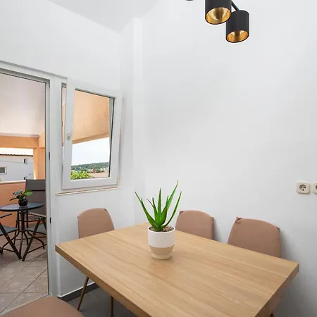 Apartamento The View Penthouse Ližnjan
